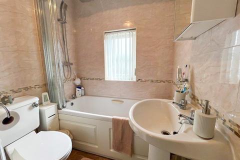 191 Colyer Road, Northfleet, Gravesend, DA11 8AT