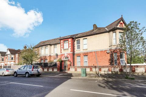 2 bedroom flat for sale, Holland Road, London, NW10