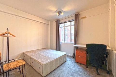 1 bedroom flat to rent, Latymer Court, Hammersmith Road, London, W6
