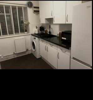 1 bedroom in a flat share to rent, Seeley Drive, Dulwich, London, SE21