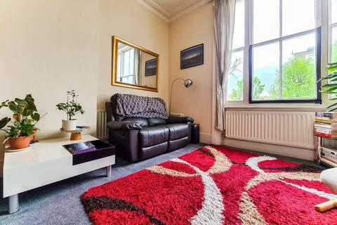 1 bedroom flat to rent, Upper Park Road, Belsize Park, London, NW3