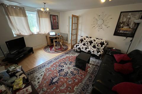 2 bedroom flat to rent, New Bedford Road, Luton LU3