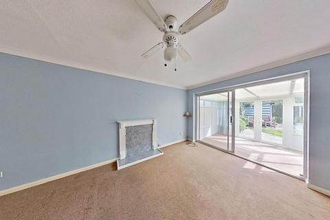 29 Hampton Close, Herne Bay, CT6 8BZ