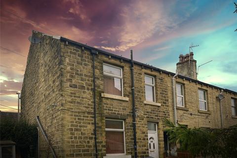 2 bedroom end of terrace house to rent, Blacker Road North, Birkby, Huddersfield, HD1