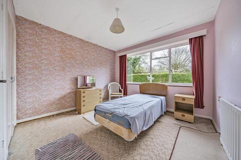 3 bedroom detached bungalow for sale, Wroslyn Road,  Freeland,  OX29