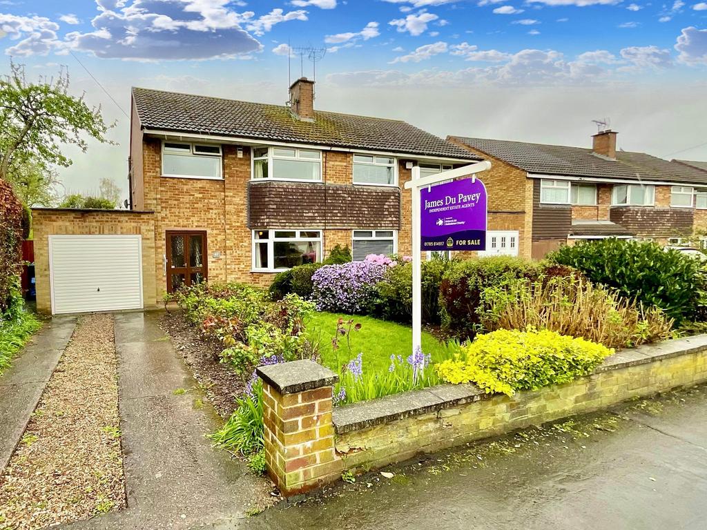 Bodmin Avenue, Stafford, ST17 3 bed semidetached house for sale £250,000