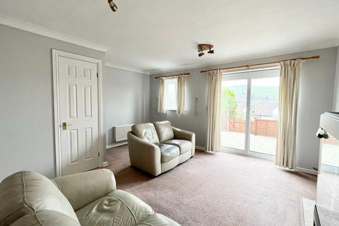 3 bedroom semi-detached house for sale, Waingate Park, Linthwaite, HD7