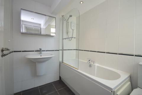 1 bedroom flat to rent, Old Lane, Beeston, Leeds, LS11