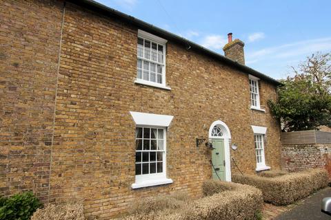 3 bedroom semi-detached house for sale, Cannon Street, New Romney TN28