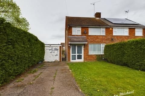 3 bedroom semi-detached house for sale, Finmere Crescent, Aylesbury, Buckinghamshire