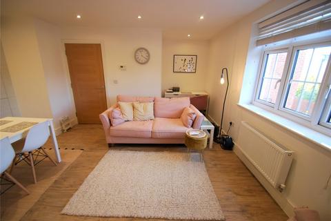 2 bedroom apartment to rent, Compton Road, Wooburn Green, High Wycombe, HP10