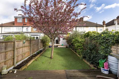 3 bedroom terraced house for sale, Alpha Road, Chingford, E4