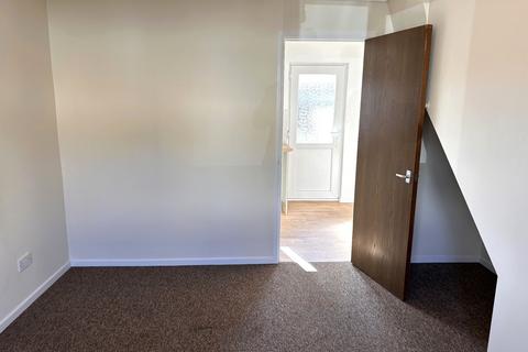 2 bedroom end of terrace house to rent, Smiths Way, Alcester, B49