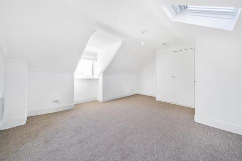 Studio for sale, Chiswick High Road, Chiswick