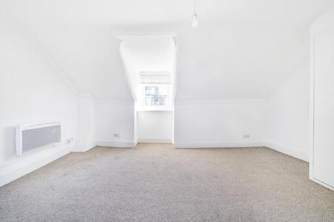 Studio for sale, Chiswick High Road, Chiswick