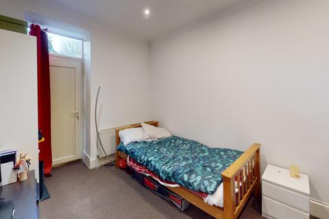 2 bedroom flat for sale, FLAT 2 ,42 WICKHAM ROAD, London, SE4