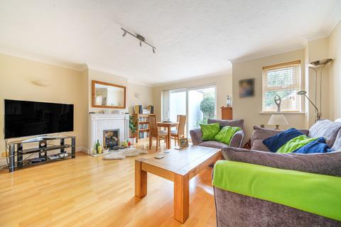 4 bedroom semi-detached house for sale, Park Road, New Barnet, Barnet, EN4