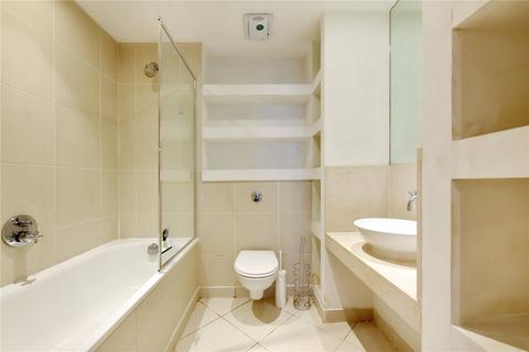 2 bedroom apartment for sale, Discovery Dock Apartments, 2 South Quay Square, Canary Wharf, London, E14