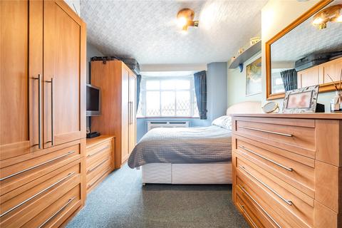 11 Lawrence Drive, Ickenham, Uxbridge, UB10 8RN