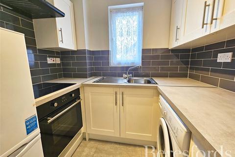 67 Vignoles Road, Romford, RM7 0DU