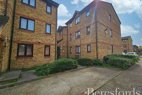 67 Vignoles Road, Romford, RM7 0DU