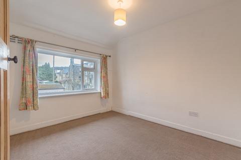 3 Hillside Road, Bingley, BD16 4BW