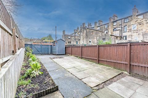 3 Hillside Road, Bingley, BD16 4BW