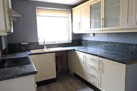 2 bedroom terraced house to rent, Askern Road,Bentley,Doncaster, DN5