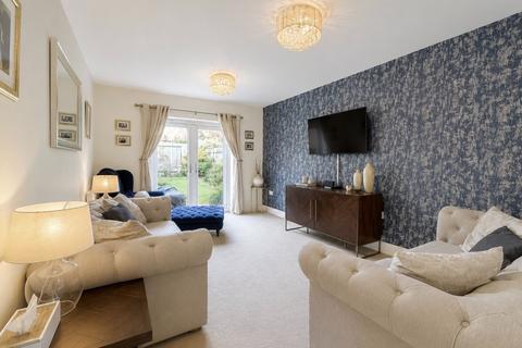 4 bedroom detached house for sale, Burnham Road, Wythall, B47 6AT