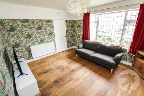 3 bedroom end of terrace house for sale, Well Hall Road, London, SE9