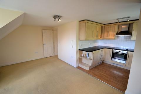 2 bedroom flat to rent, Newtown Road, Newbury RG14