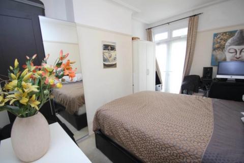 1 bedroom flat for sale, Brunswick Road, Southend On Sea