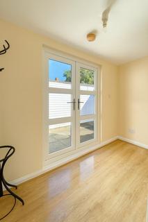undefined, Coningsby Road, H13