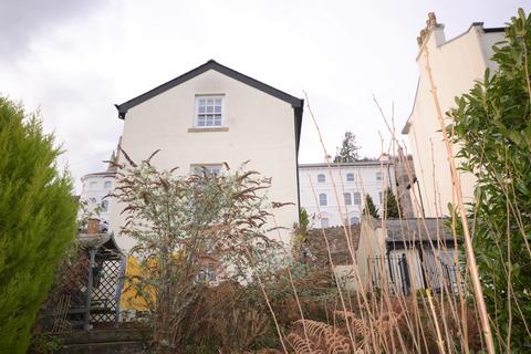 3 bedroom detached house to rent, 32 Worcester Road, Great Malvern WR14