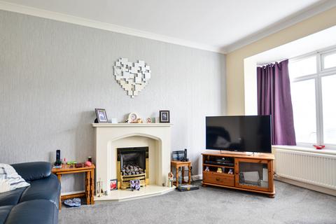 Holly Tree Bungalow Ladygo Lane, Hallow, Worcester, WR2 6LF