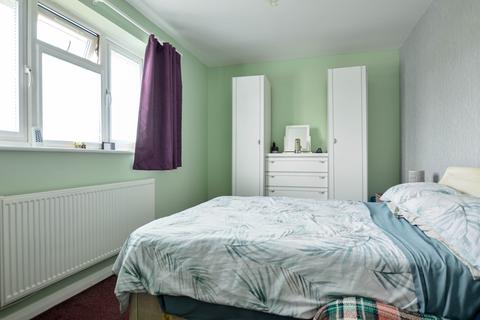 Holly Tree Bungalow Ladygo Lane, Hallow, Worcester, WR2 6LF