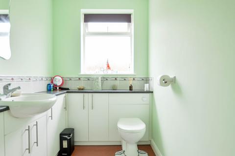 Holly Tree Bungalow Ladygo Lane, Hallow, Worcester, WR2 6LF