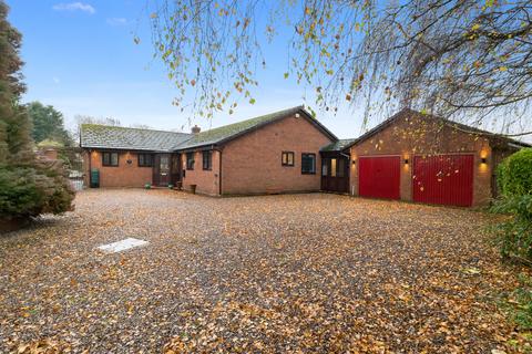 Briarwood Moseley Road, Hallow, Worcester, WR2 6NH