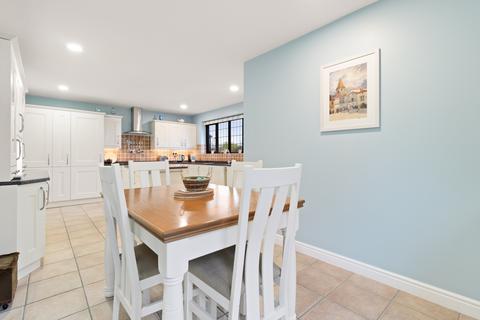 Briarwood Moseley Road, Hallow, Worcester, WR2 6NH