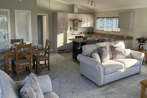 2 bedroom park home for sale, Woodside, Luton, Bedfordshire, LU1