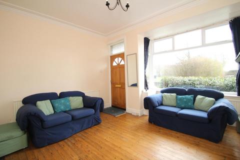 3 bedroom terraced house to rent, Low Lane, Horsforth, Leeds, West Yorkshire, LS18