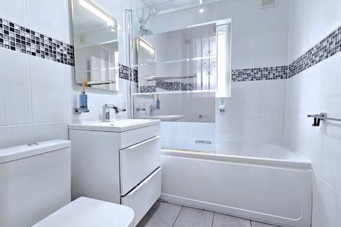 1 bedroom flat for sale, Cumberland Place, London, SE6