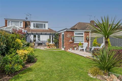 3 bedroom bungalow for sale, Oxford Road, Rochford, Essex, SS4