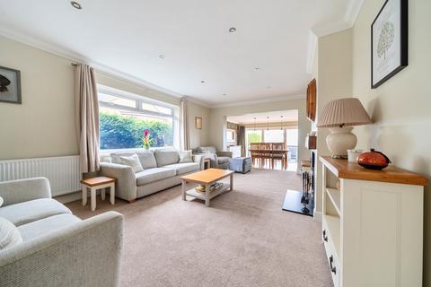 32 Cauldham Lane, Capel Le Ferne, Folkestone, CT18 7HG