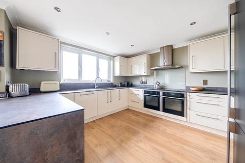 32 Cauldham Lane, Capel Le Ferne, Folkestone, CT18 7HG
