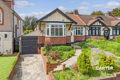 5 bedroom chalet for sale, Horns Road, Newbury Park, IG6