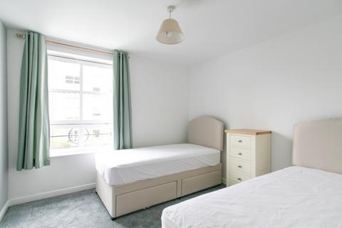 2 bedroom flat to rent, Blandfield, Bonnington, Edinburgh, EH7