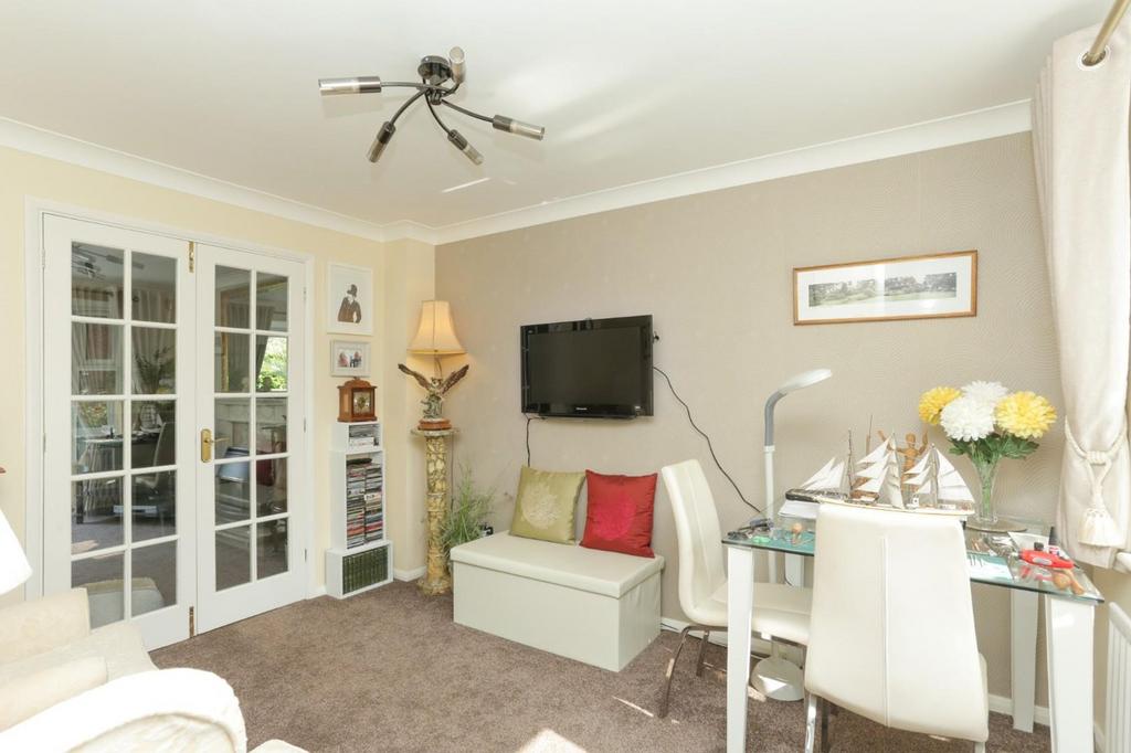 6 Cliffside Drive. Broadstairs-69.jpg