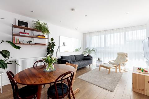 2 bedroom apartment for sale, Harrison Walk London SE10