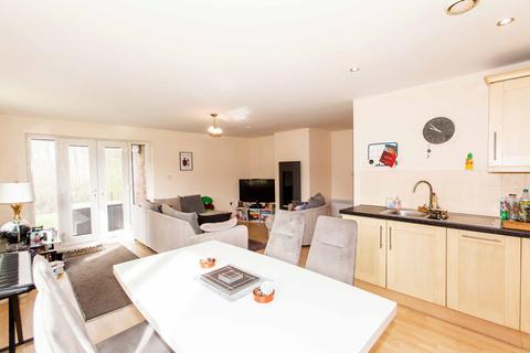3 bedroom ground floor flat for sale, Tapton Lock Hill, Varley House, S41
